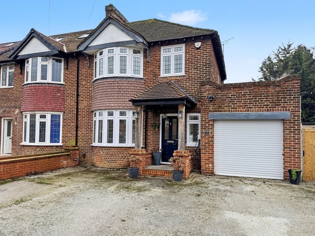 Property photo 1 of 27