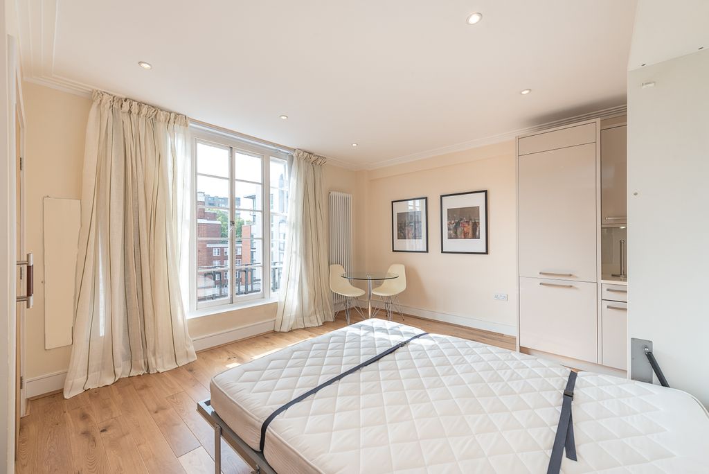 Property photo 3 of 6