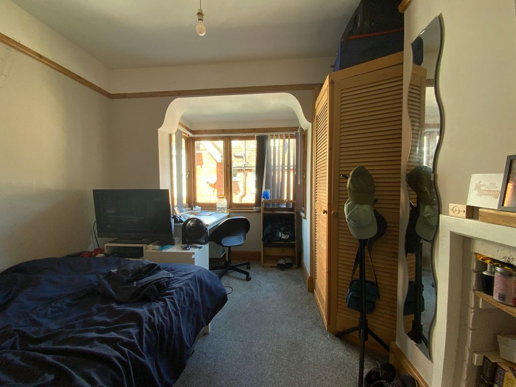 Property photo 1 of 7 Bedroom 3