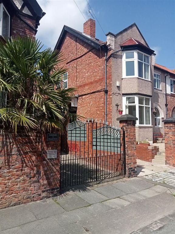 Property photo 1 of 15 Externally