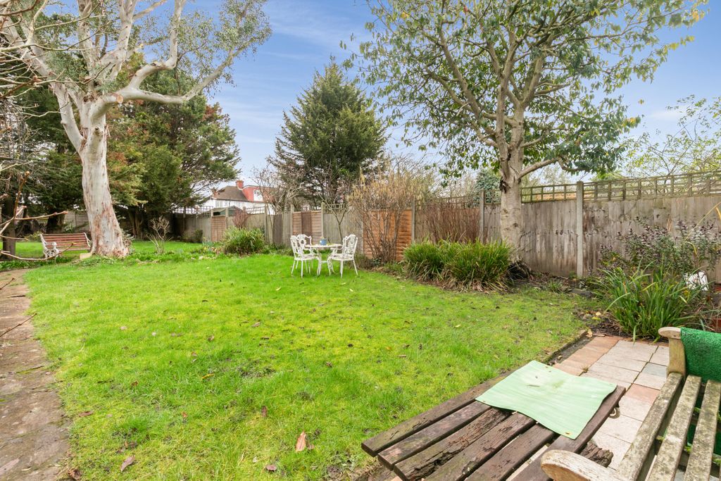 Property photo 3 of 32 Picture No. 25