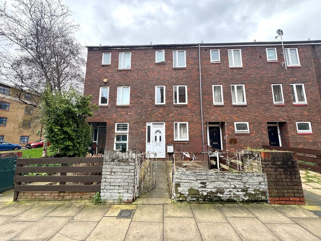 Property photo 3 of 21