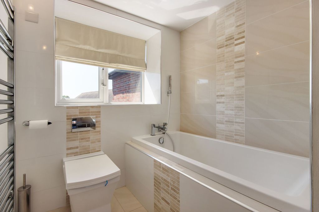 Additional image 8 of 3 bed maisonette for saleHigh Street, Edenbridge TN8