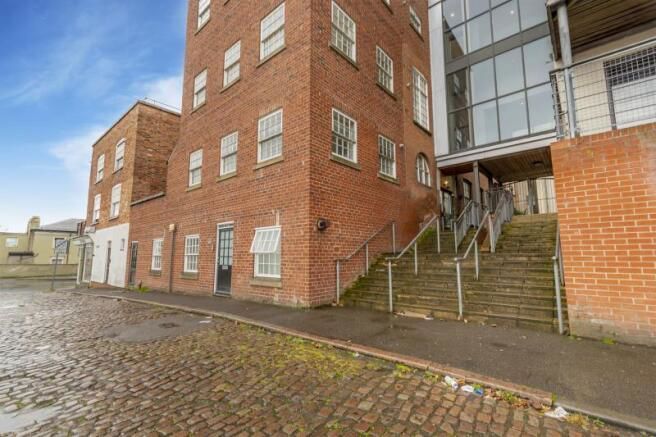 Property photo 2 of 12