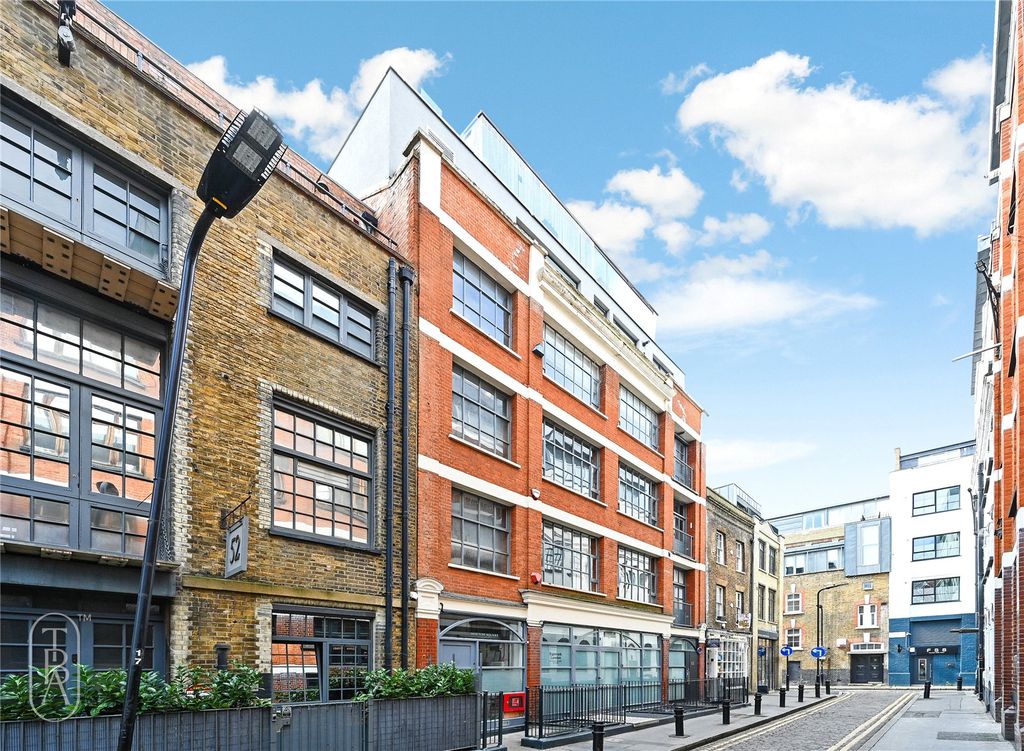 Property photo 3 of 17 Picture No. 20