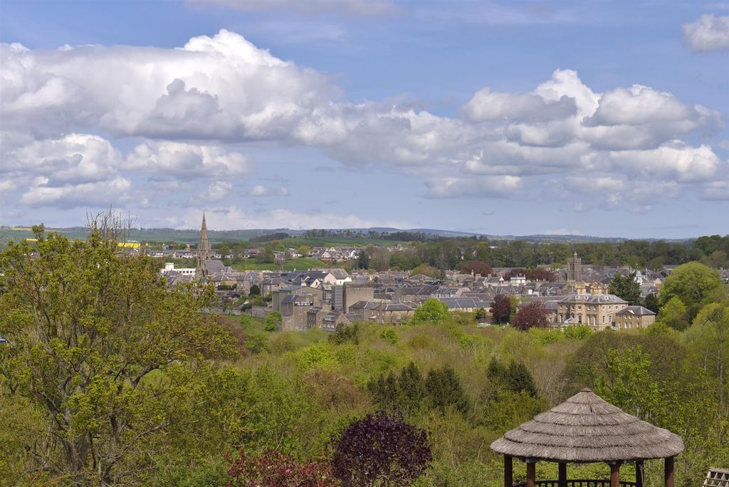 Property photo 3 of 23 Springwoodbank17-23 Copy.Jpg