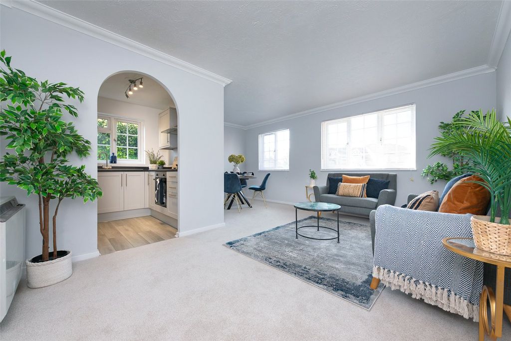 Property photo 2 of 19 Picture No. 03