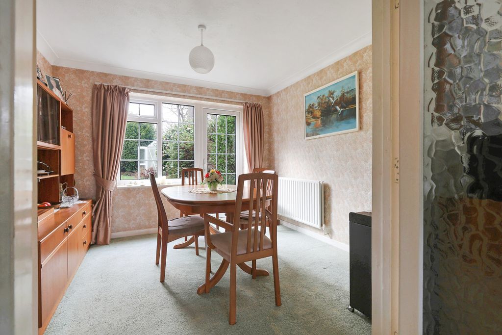 Property photo 2 of 16 Picture No. 15