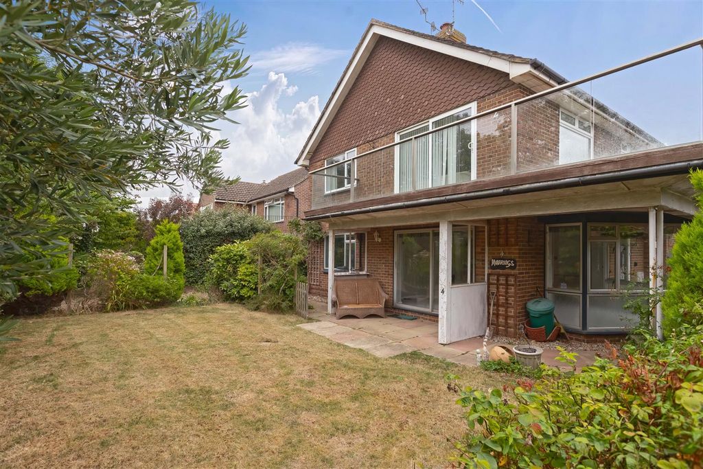 Property photo 1 of 18 Aldsworth Avenue_20.Jpg