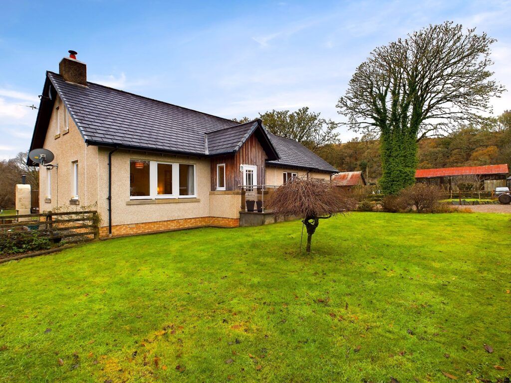 Property photo 1 of 53