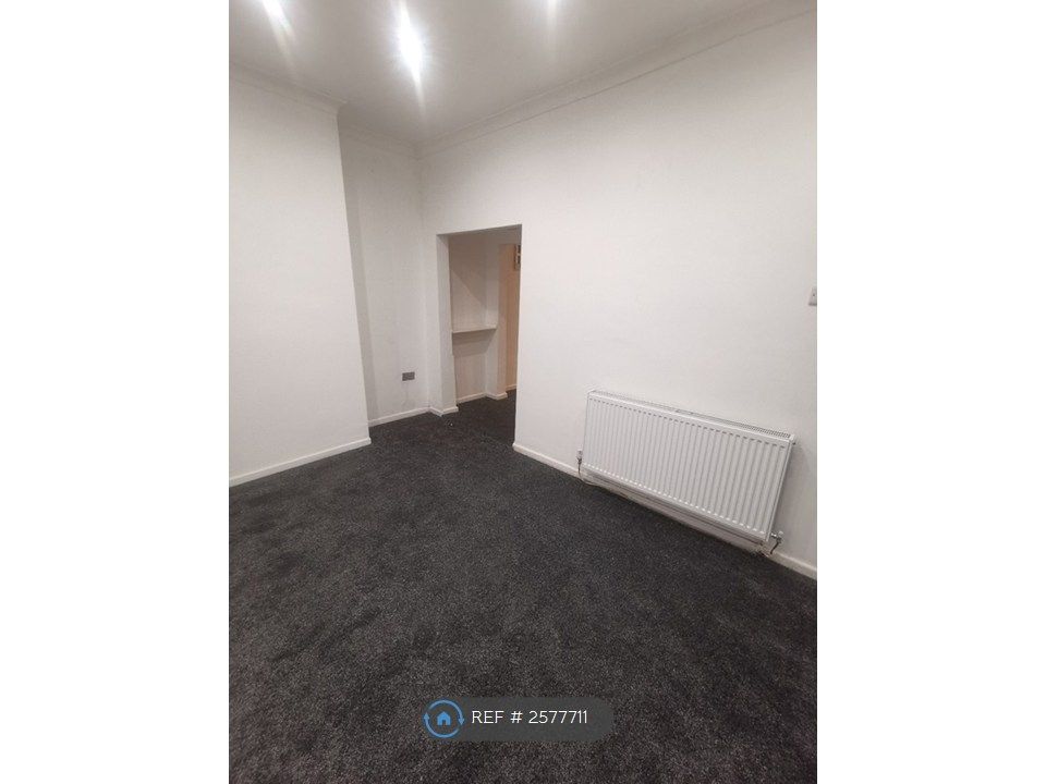 Property photo 3 of 17 Front Room / 1st Reception Room