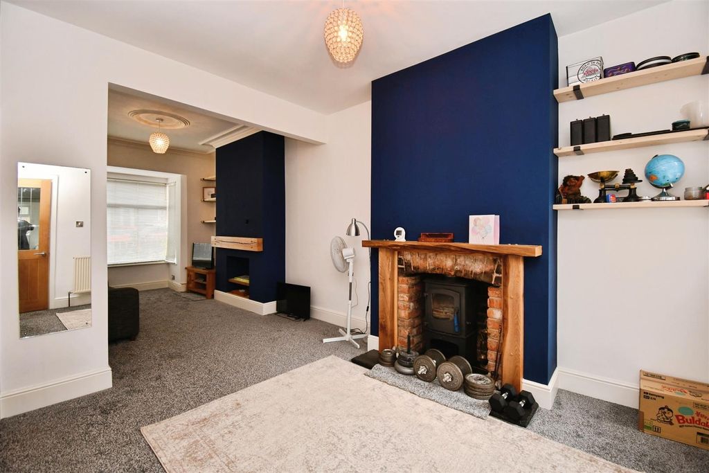 Property photo 2 of 14 Open Plan Lounge / Dining Room