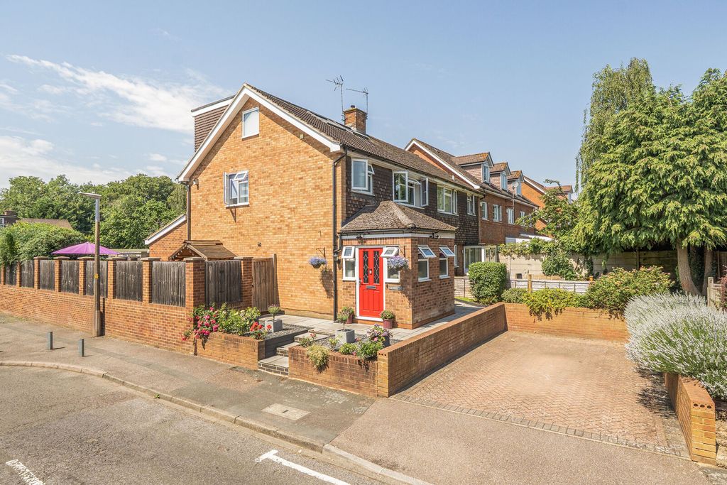Property photo 1 of 19
