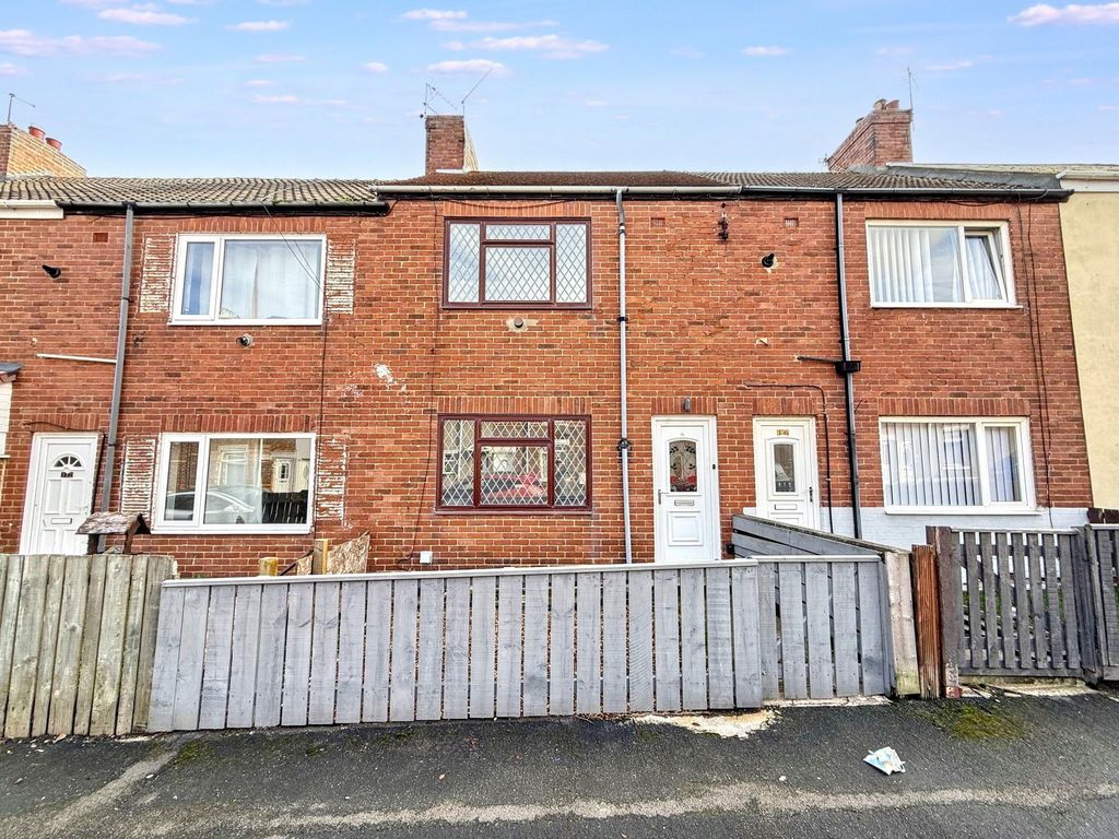 Property photo 1 of 17