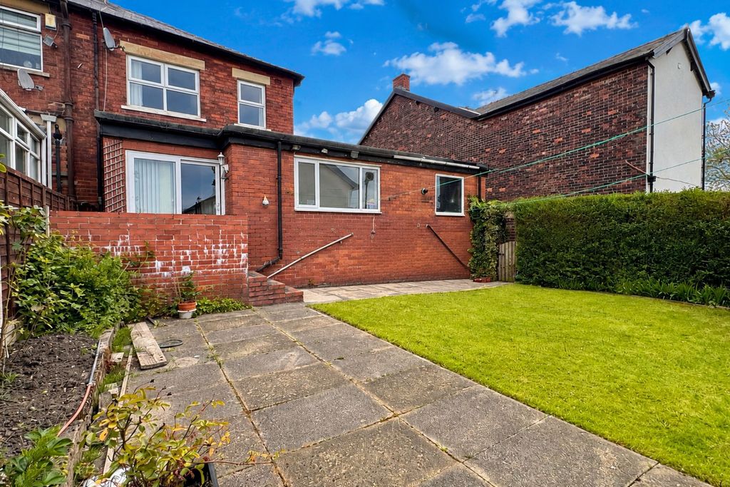 Property photo 3 of 16