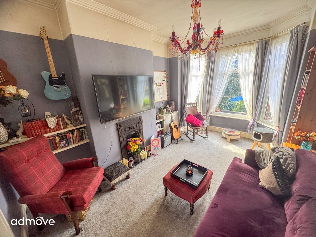 Property photo 3 of 19