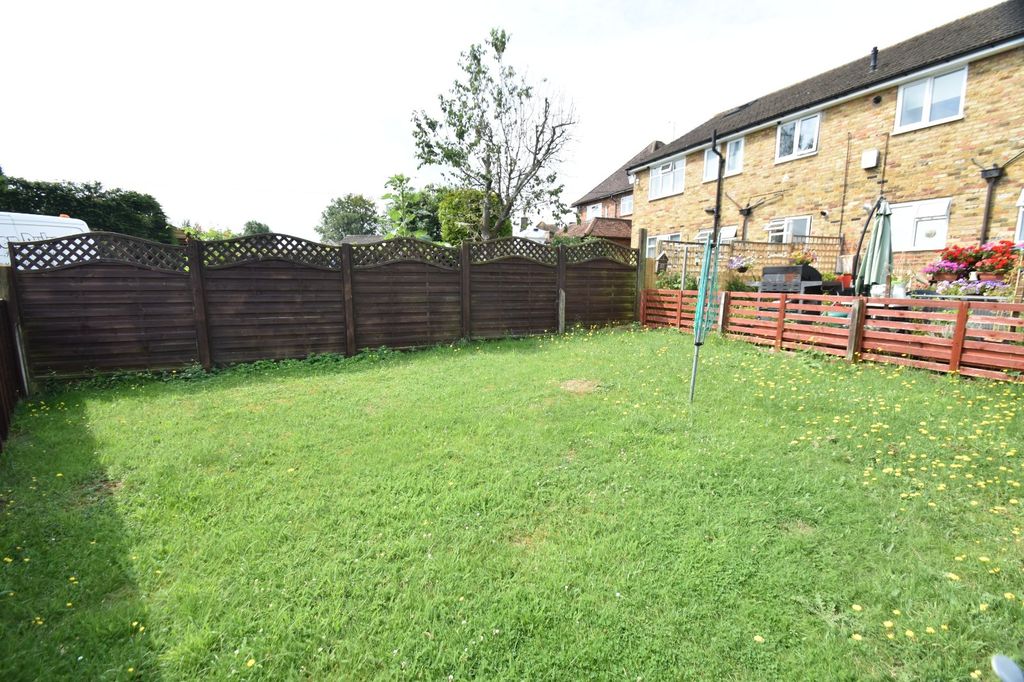 Property photo 3 of 12 Private Garden