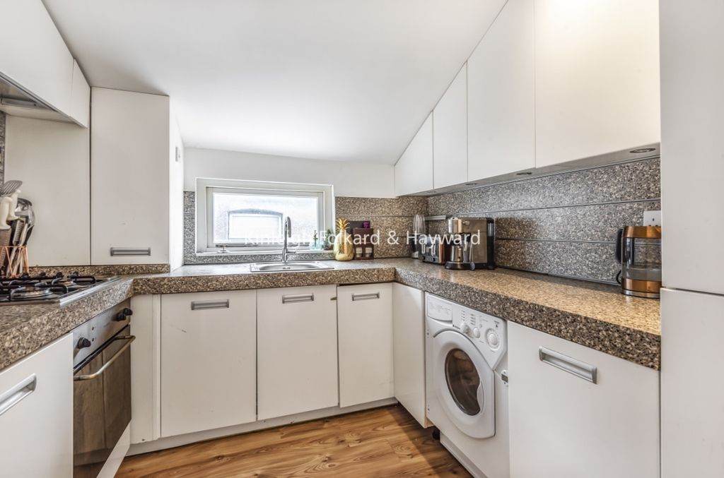 Property photo 2 of 6 4F49Ab57-08Fd-4887-B
