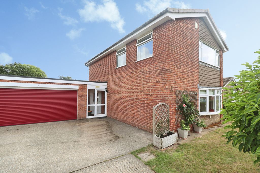 Property photo 1 of 25 0c10Cb9B-F-40D7-8B5B-D498Cf74F9E1-9392-0000044802E