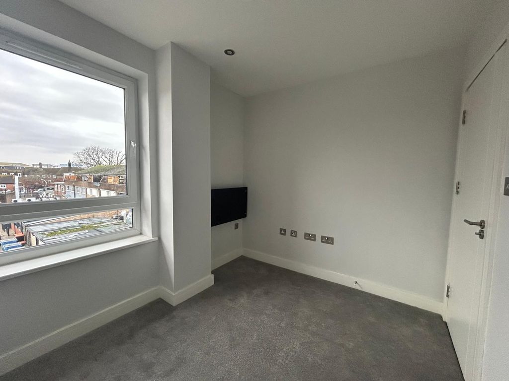 Property photo 3 of 5 Bedroom 2