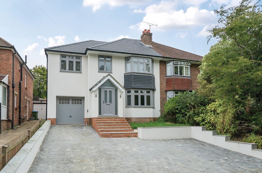 Property photo 1 of 16 1334581-1-6890A45...