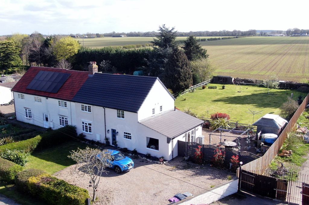 Property photo 1 of 25