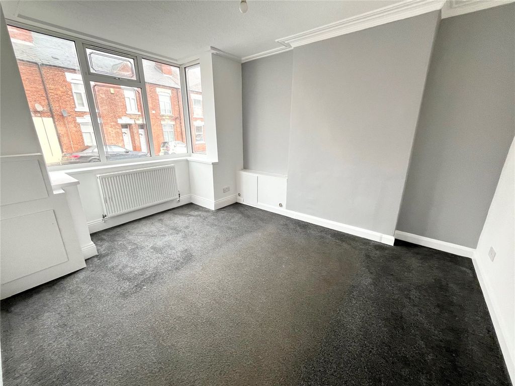 Property photo 2 of 12 Picture No. 02