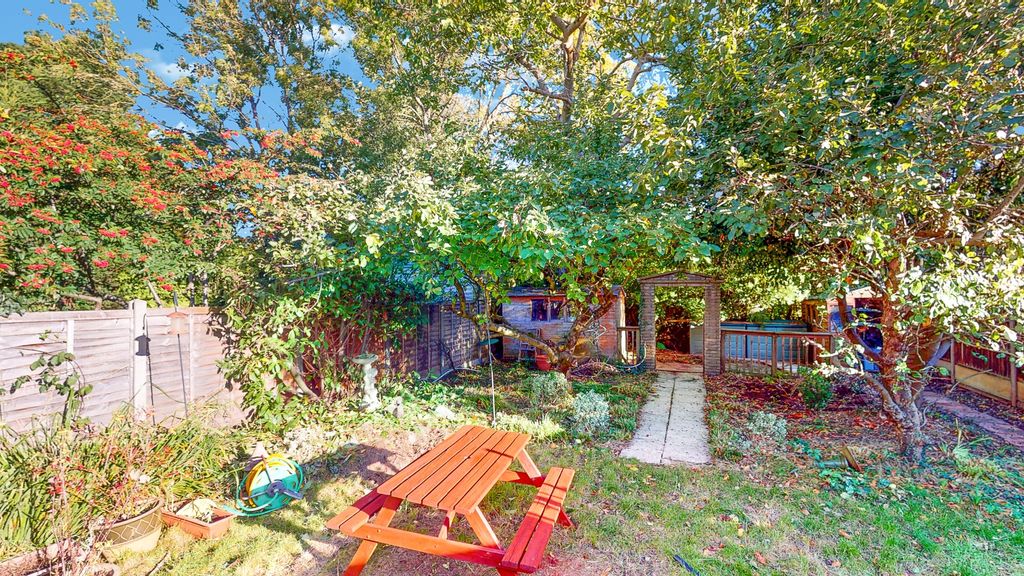 Property photo 3 of 19 4577853