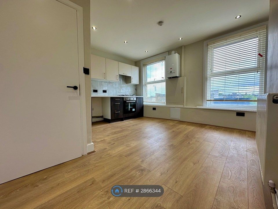 Property photo 3 of 7
