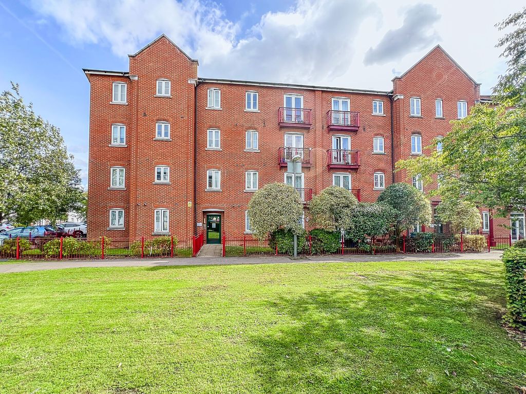 Property photo 1 of 8