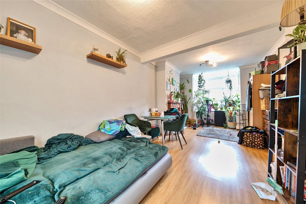 Property photo 3 of 12 Picture No. 04