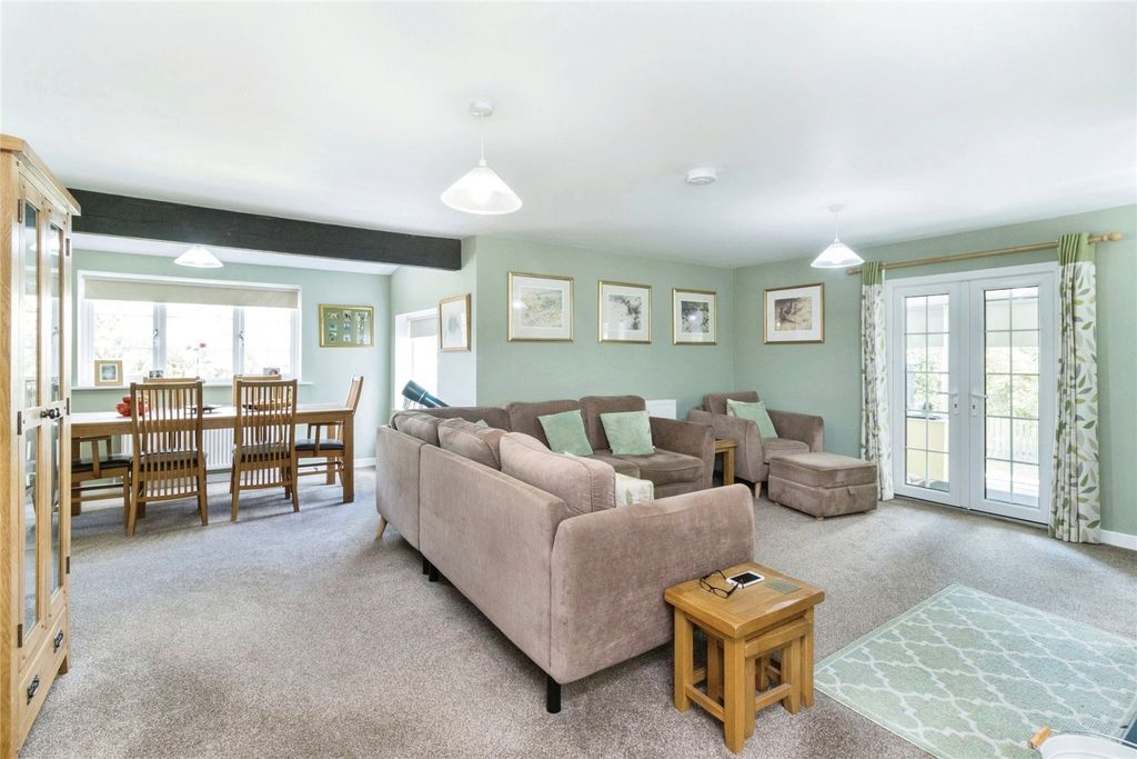 Property photo 3 of 21 Picture No. 35