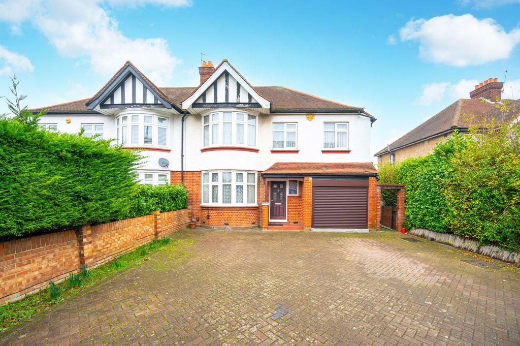 Property photo 2 of 14