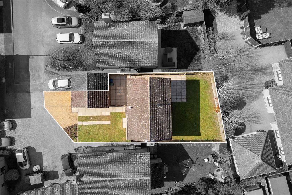 Property photo 2 of 19 3 Hurts Croft, Fordham--4.Jpg