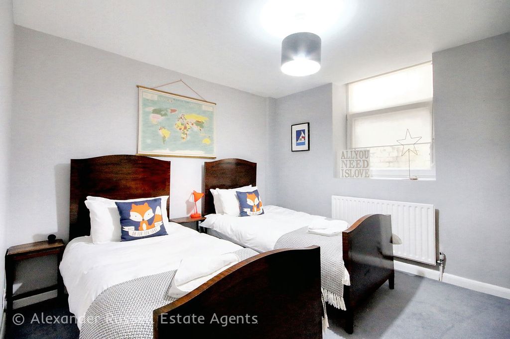 Additional image 14 of 2 bed flat for saleAlbion Hill, Ramsgate CT11