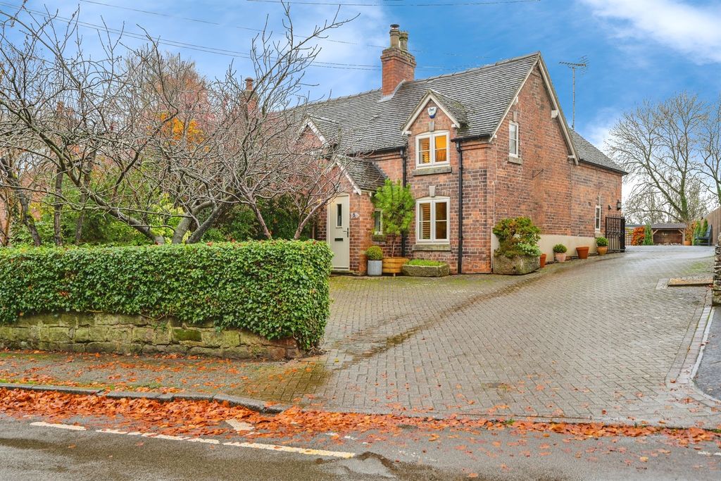 Property photo 1 of 35