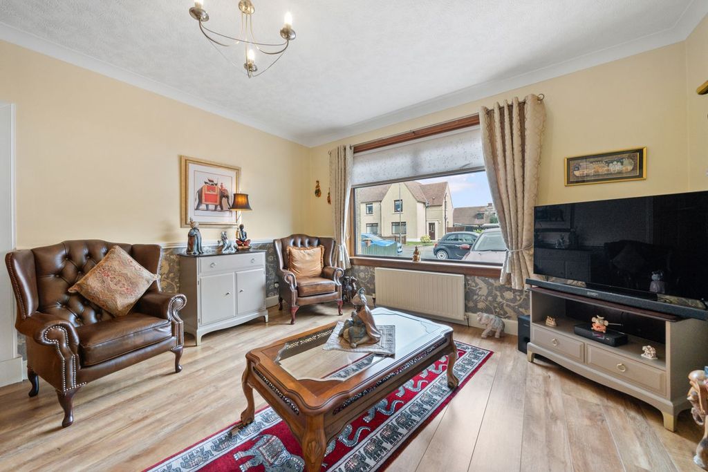 Property photo 2 of 26