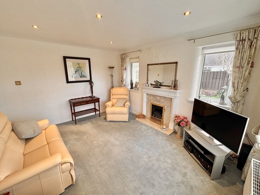 Property photo 3 of 24