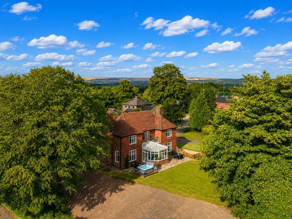 Property photo 2 of 53