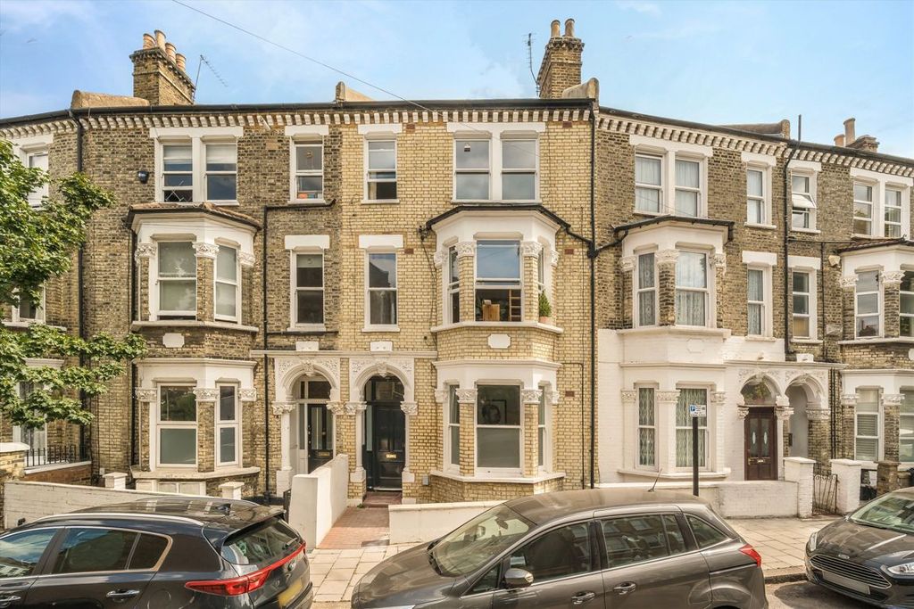 Property photo 1 of 7