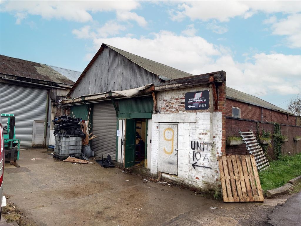 Property photo 1 of 5