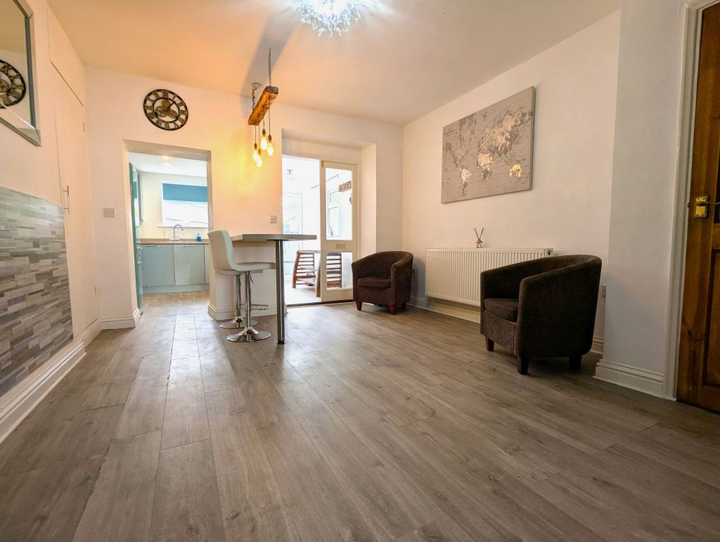 Property photo 3 of 16 Photograph 3