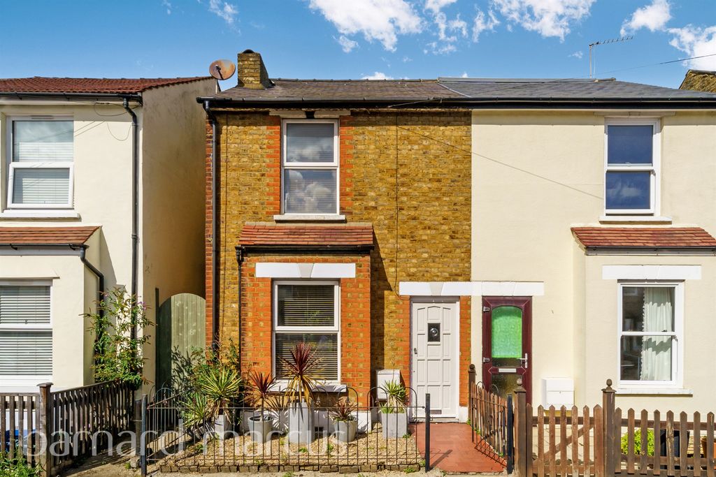 Property photo 1 of 12