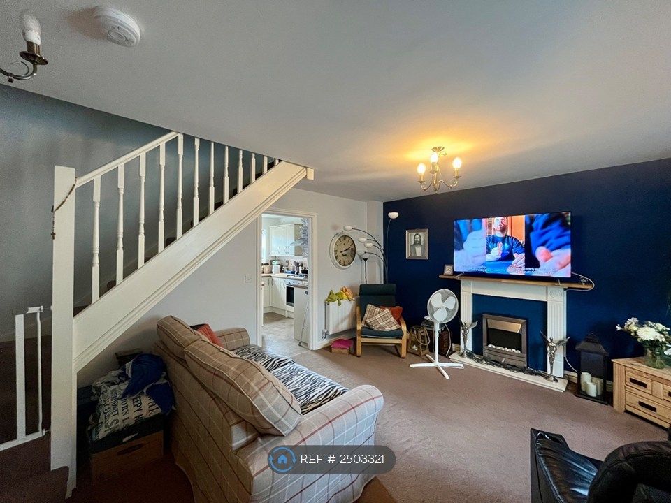 Property photo 3 of 11