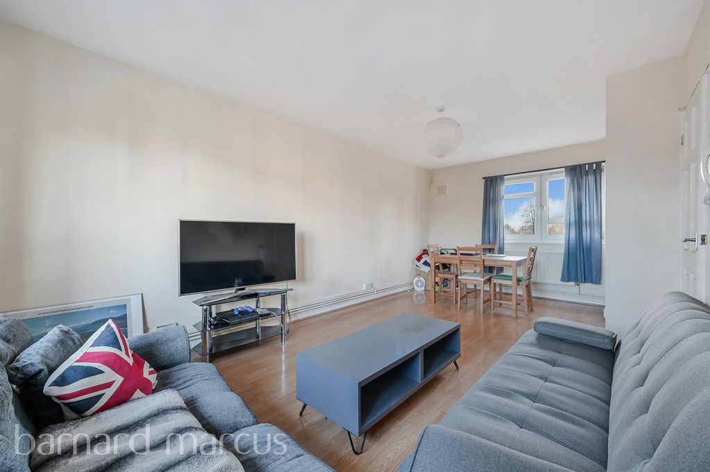 Property photo 1 of 5