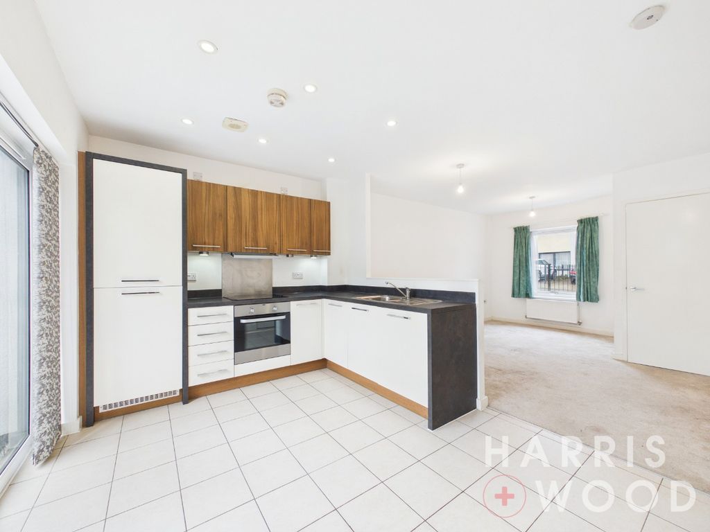 Property photo 2 of 21 5274792