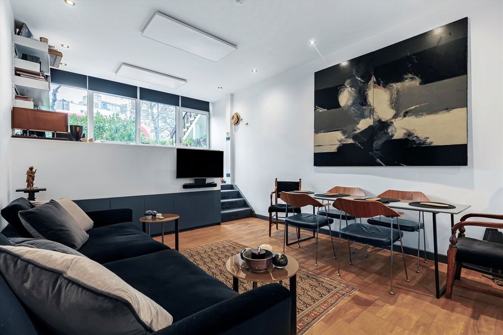 Property photo 2 of 7