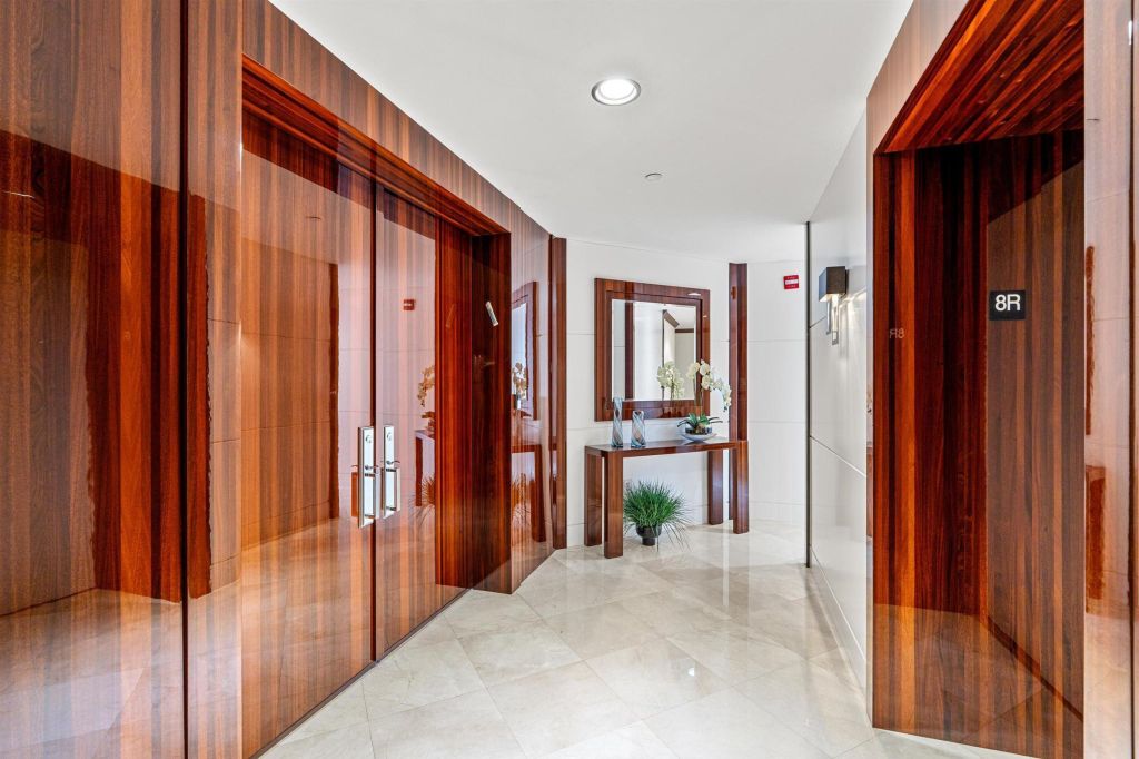 Property photo 3 of 10 <Alttext/>