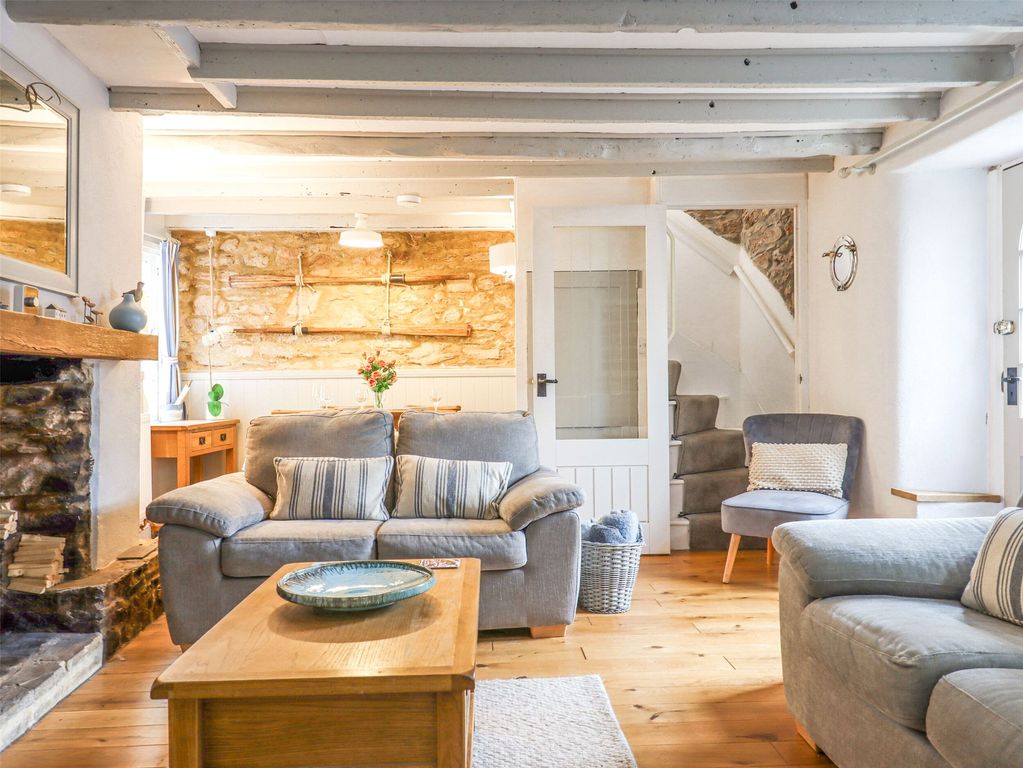 Property photo 2 of 34 Picture No. 24