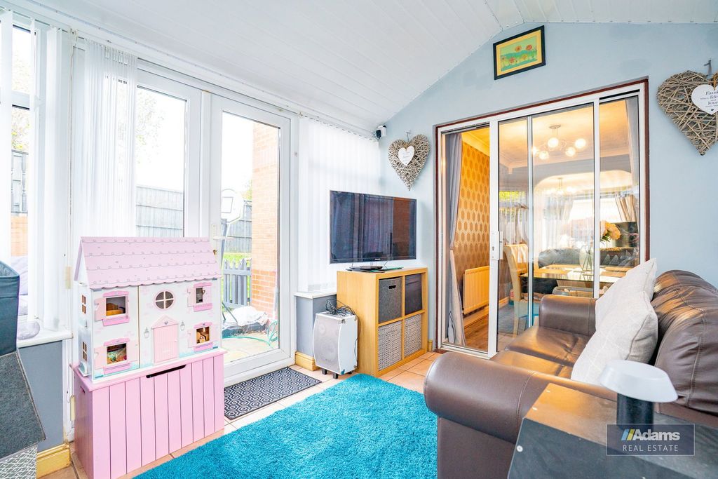 Property photo 3 of 31